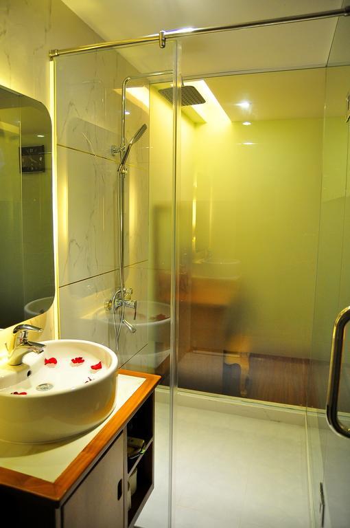 Art Deluxe Hotel Nha Trang Phòng bức ảnh